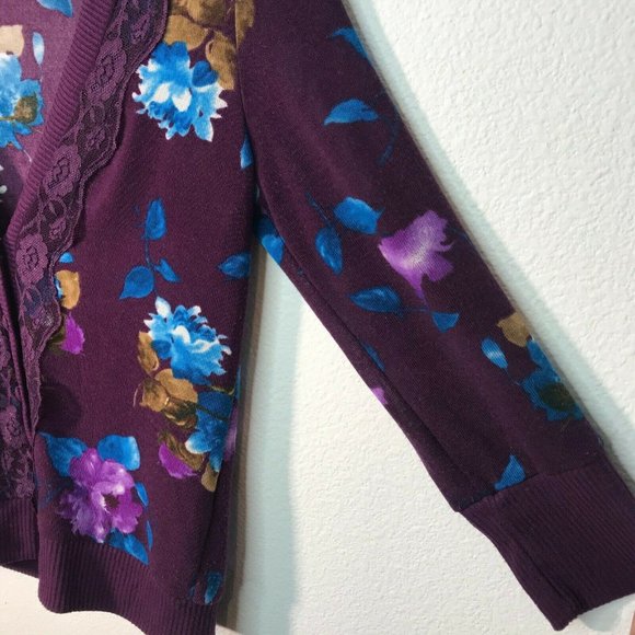 Just Ginger Womens Button Up VNeck Floral Cardigan - Picture 7 of 8